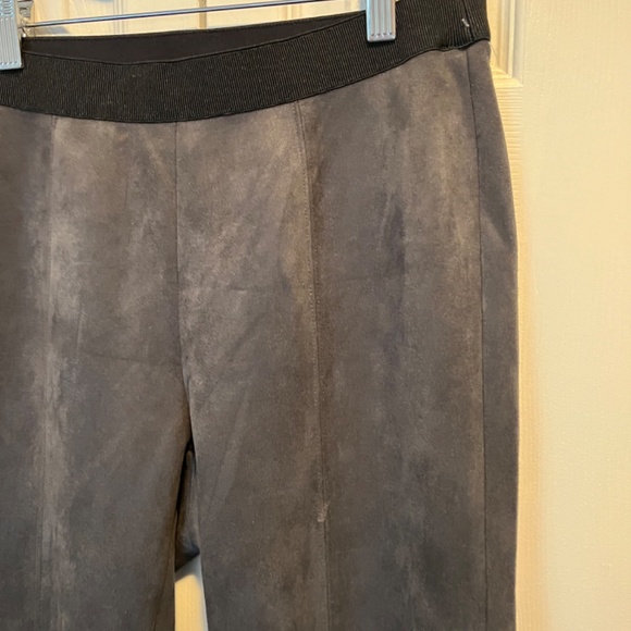 Jones NY size 6 faux leather pants - Picture 5 of 10